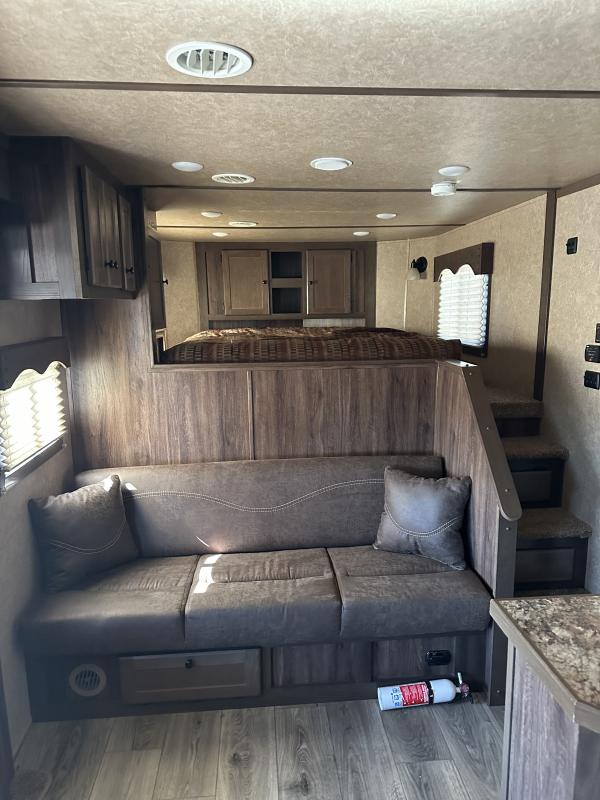 2022 Lakota 3H 12'8 SW w/ Slide Out LQ Horse Trailer - Image 11