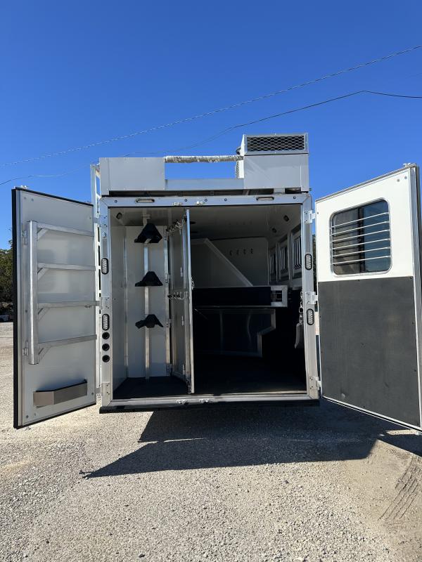 2022 Lakota 3H 12'8 SW w/ Slide Out LQ Horse Trailer - Image 17