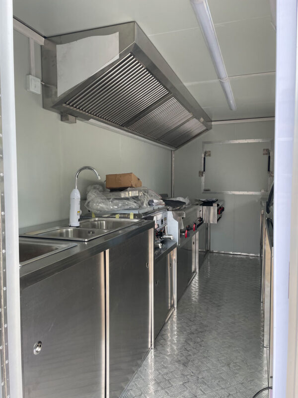 4m（13ft） Squqre blue food trailer - Image 4